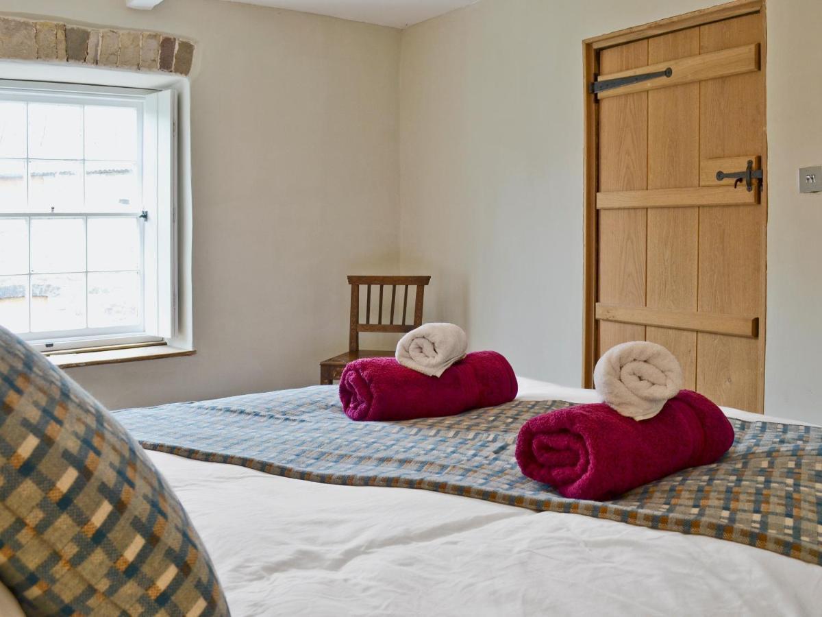 The Mill Farmhouse Llandybie 外观 照片