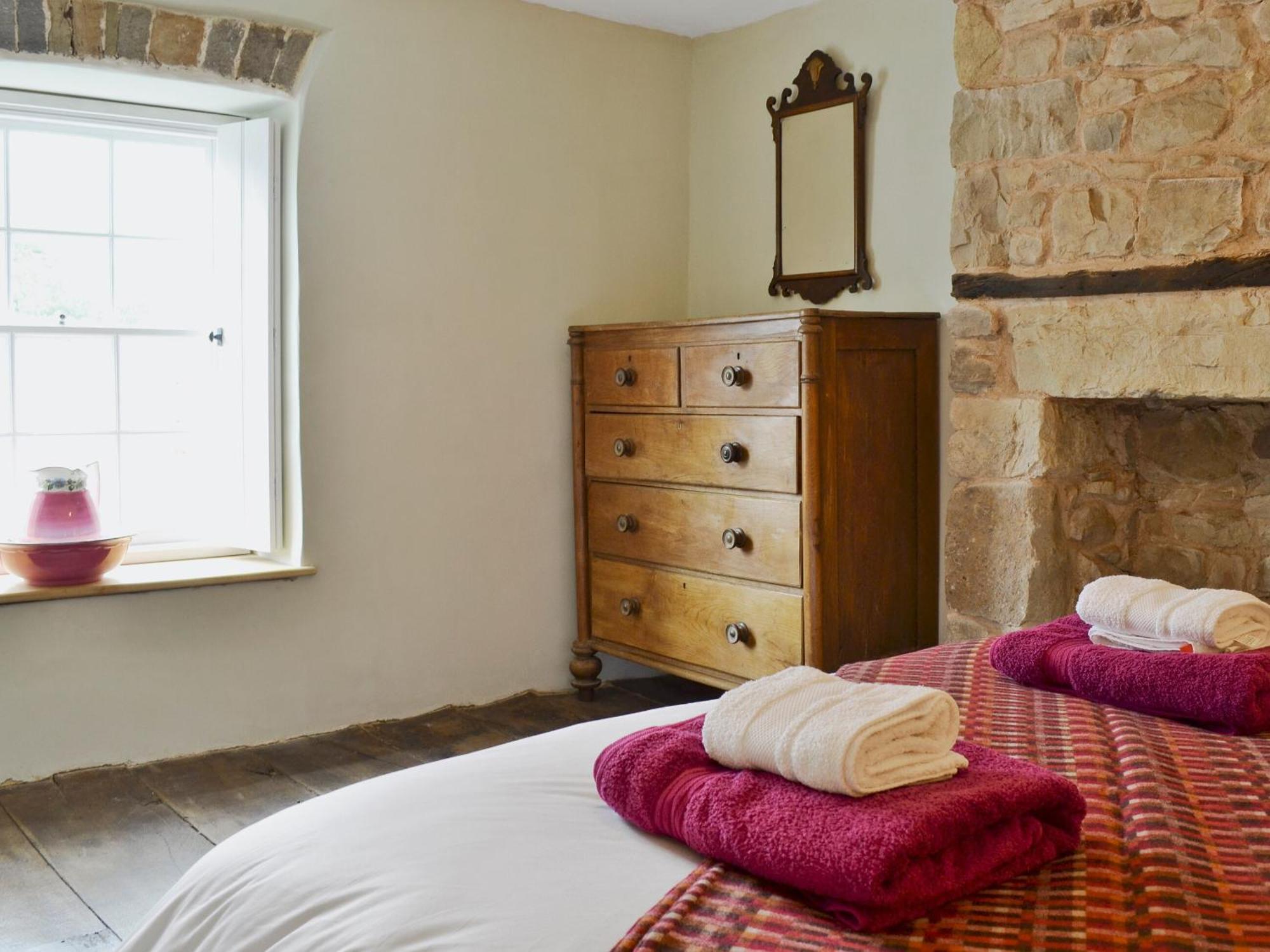 The Mill Farmhouse Llandybie 外观 照片