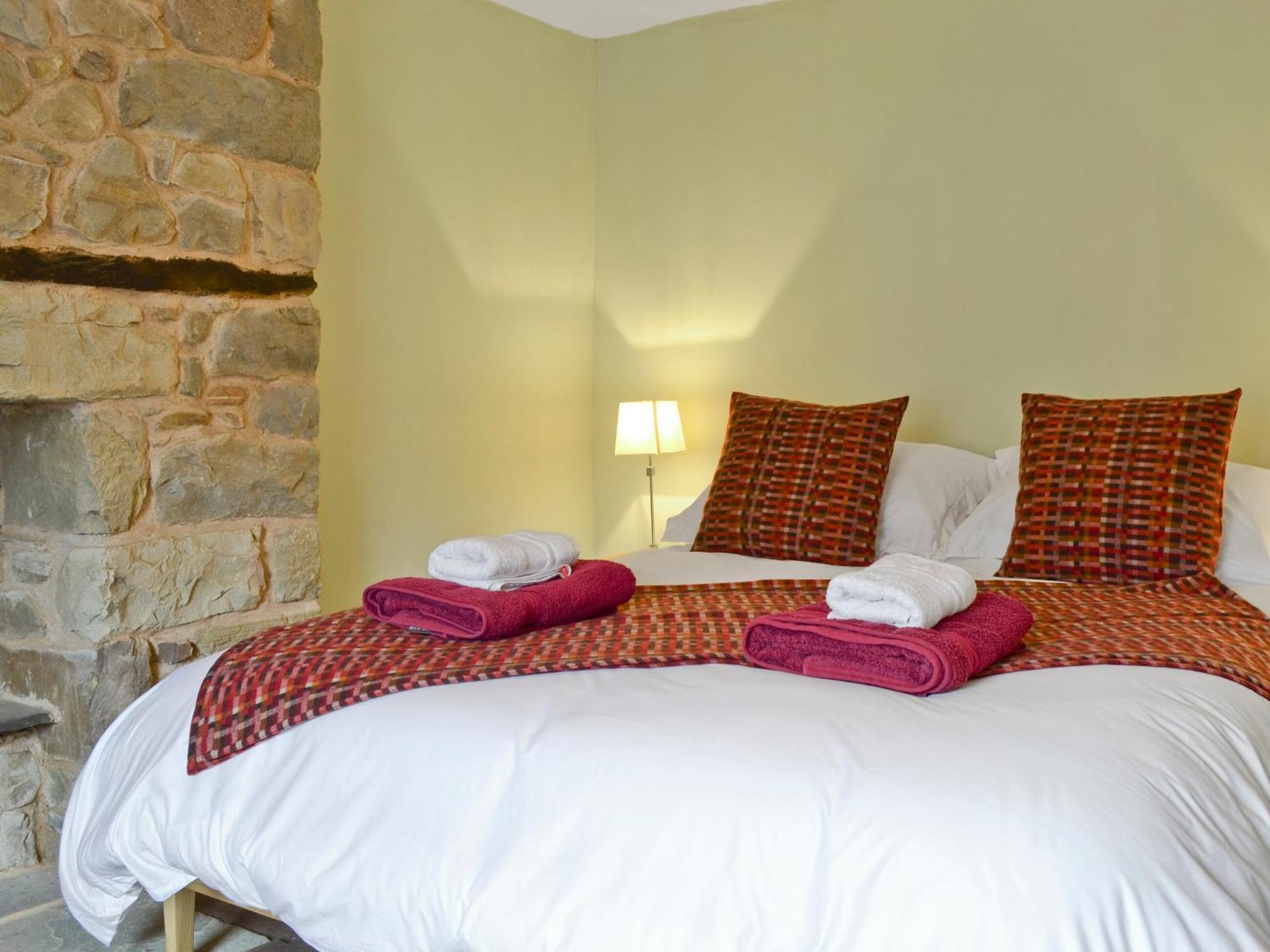 The Mill Farmhouse Llandybie 外观 照片