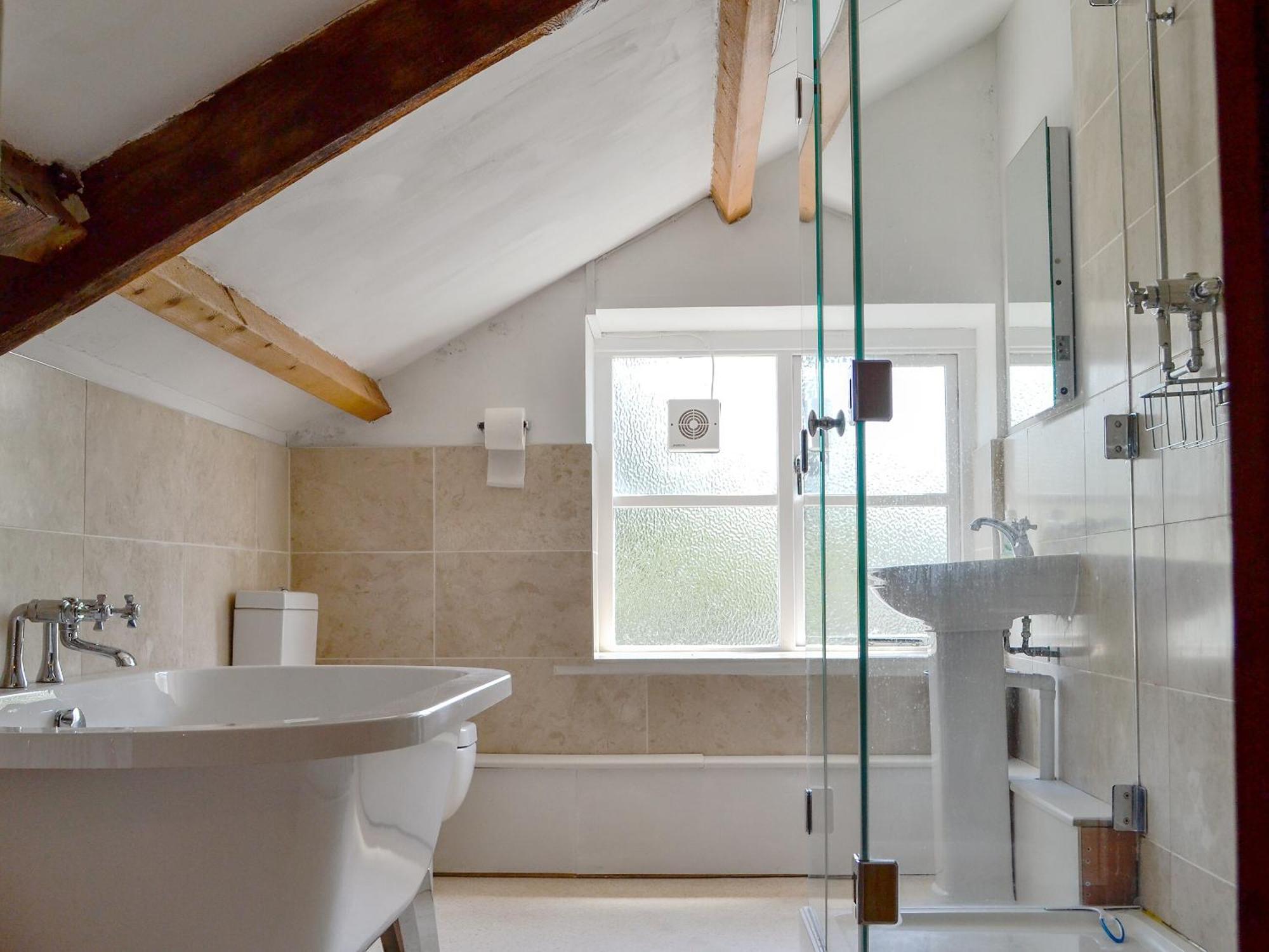 The Mill Farmhouse Llandybie 外观 照片